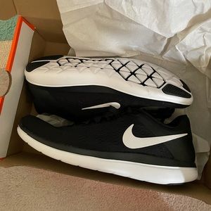 Nike Men's Flex Running Shoes